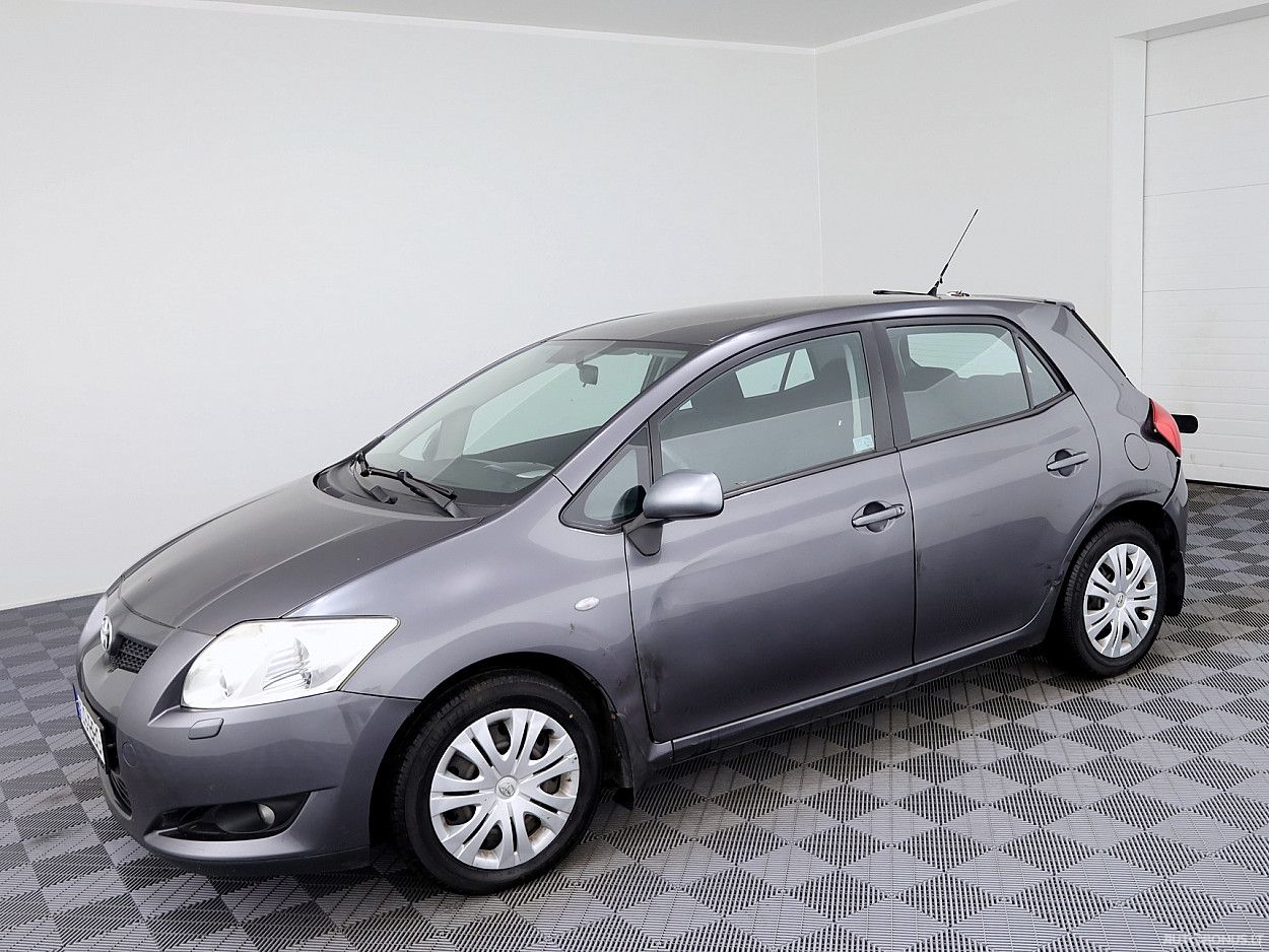 Toyota Auris | 1