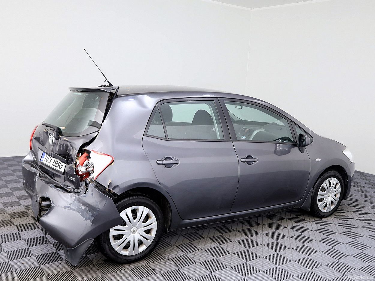 Toyota Auris | 2