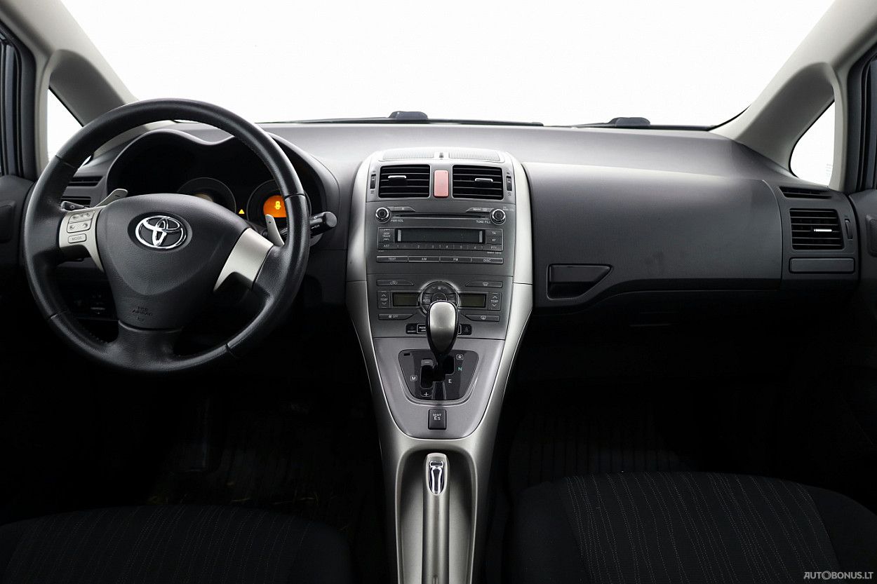 Toyota Auris | 4