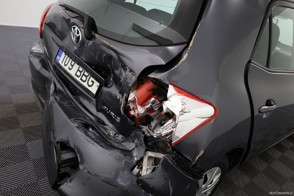 Toyota Auris | 8