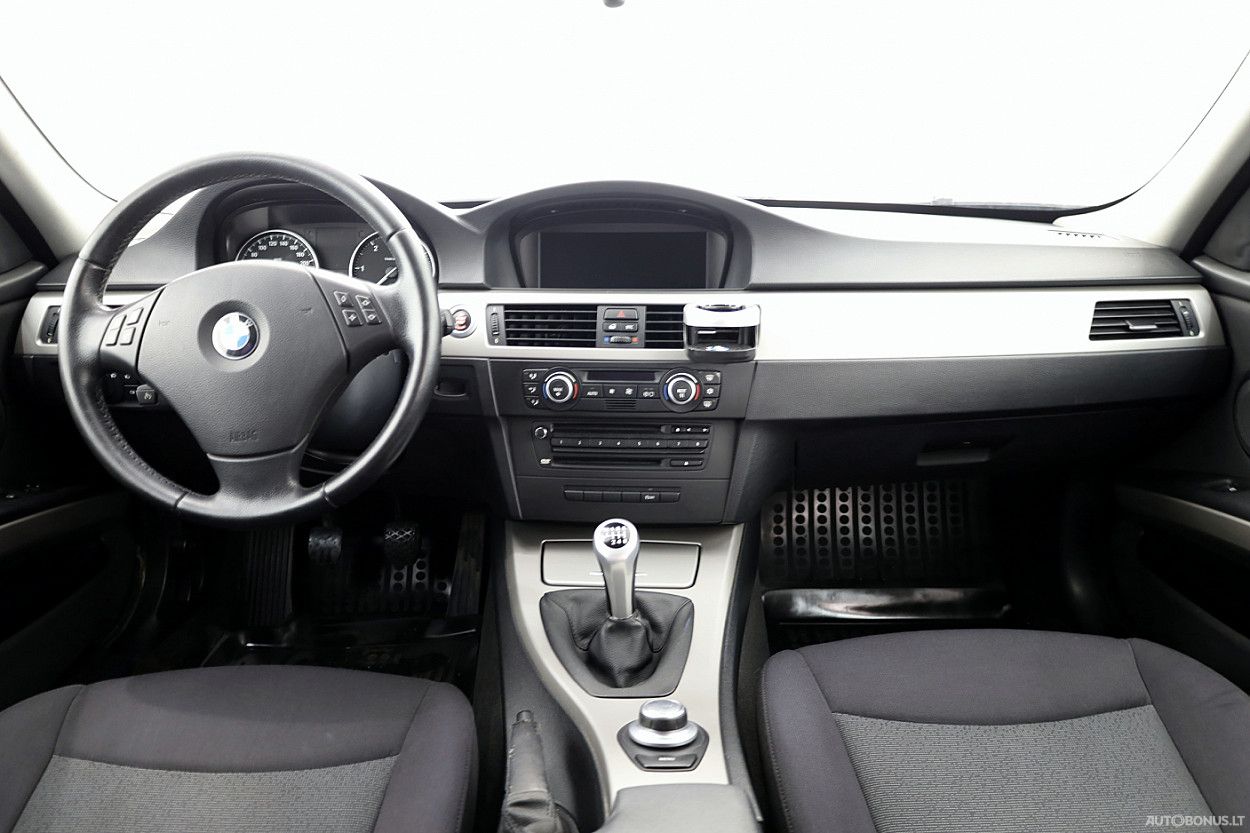 BMW 320 | 4