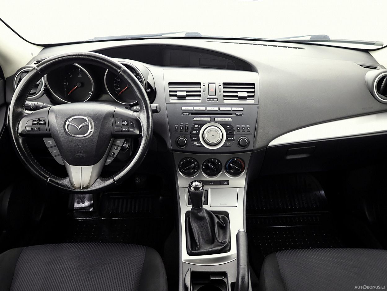 Mazda 3 | 4