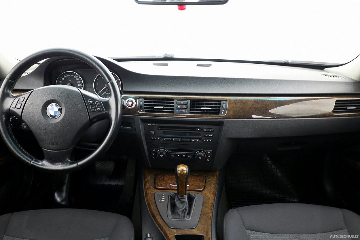 BMW 320 | 4