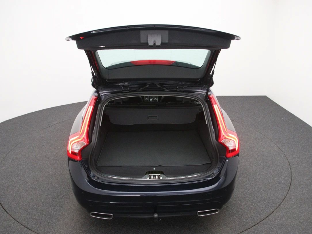 Volvo V60 | 33