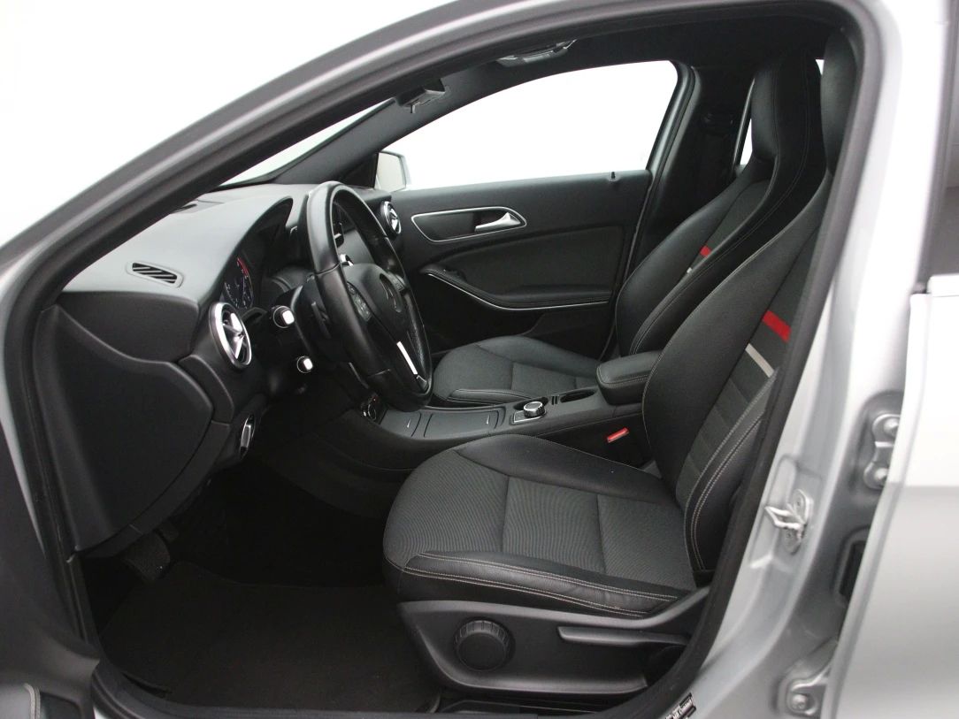 Mercedes-Benz A180 | 3