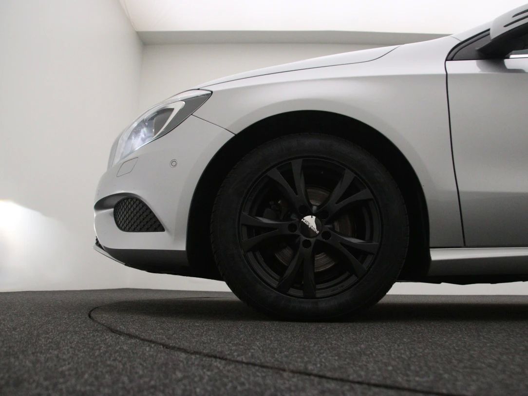 Mercedes-Benz A180 | 26