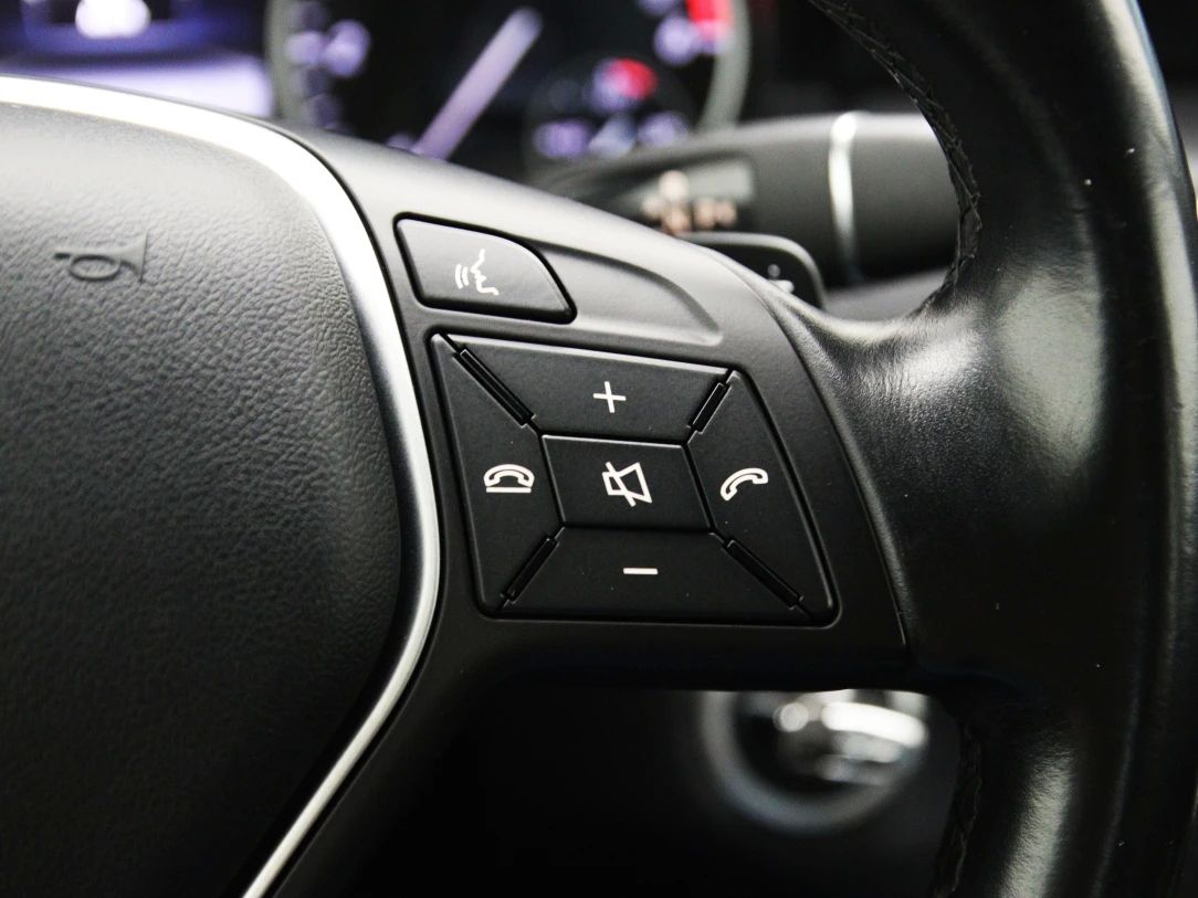 Mercedes-Benz A180 | 29