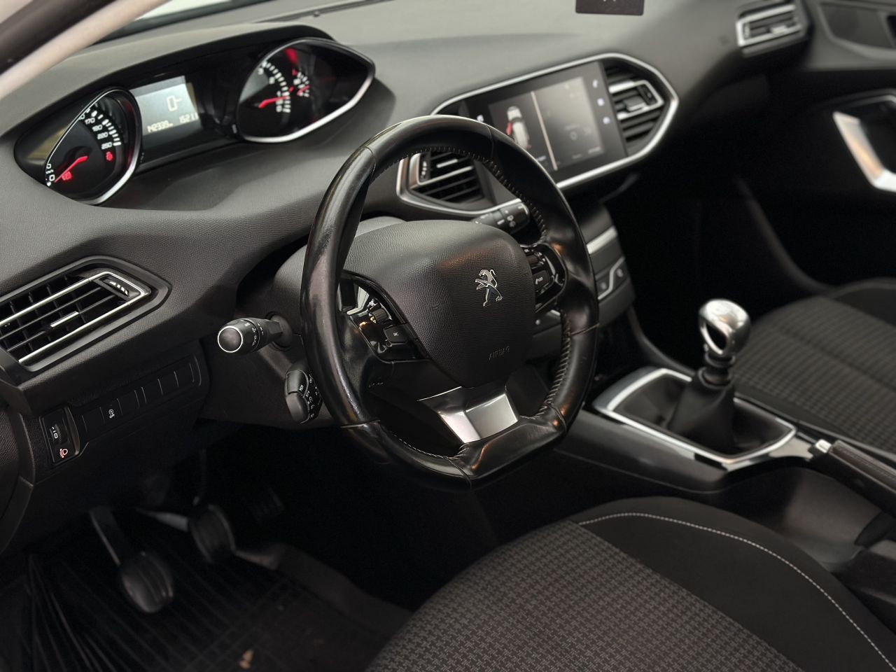 Peugeot 308 | 7