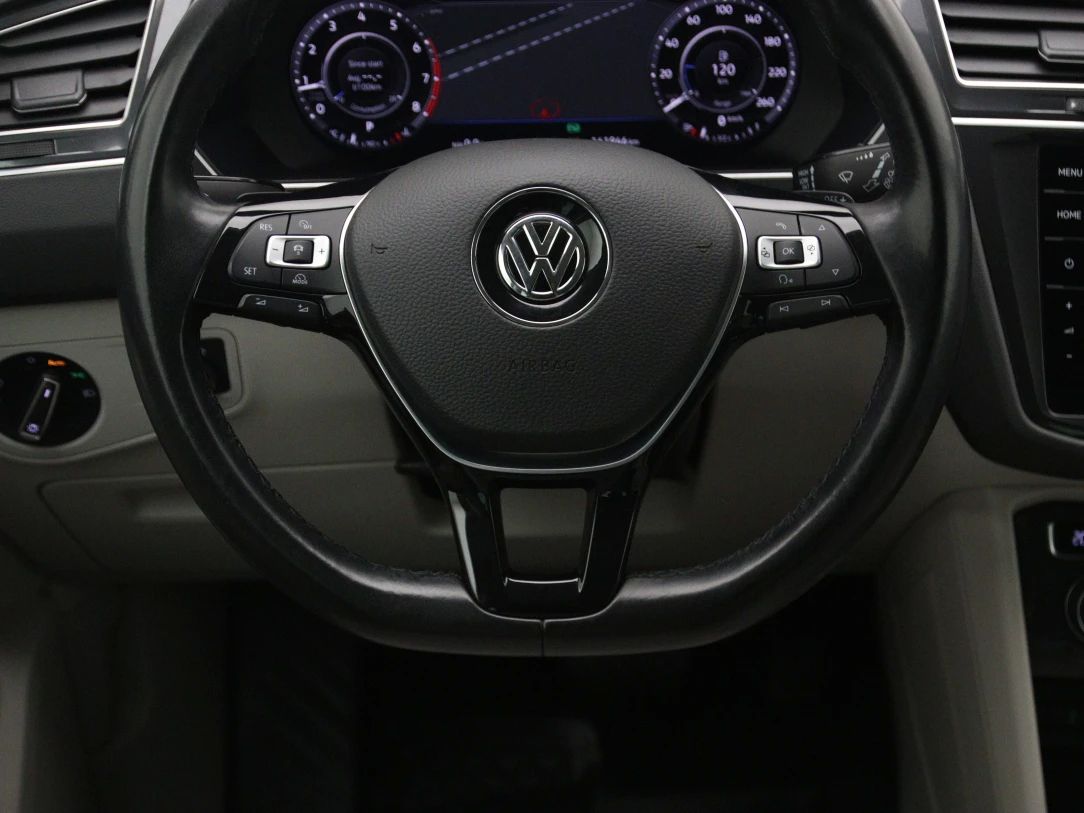 Volkswagen Tiguan | 17