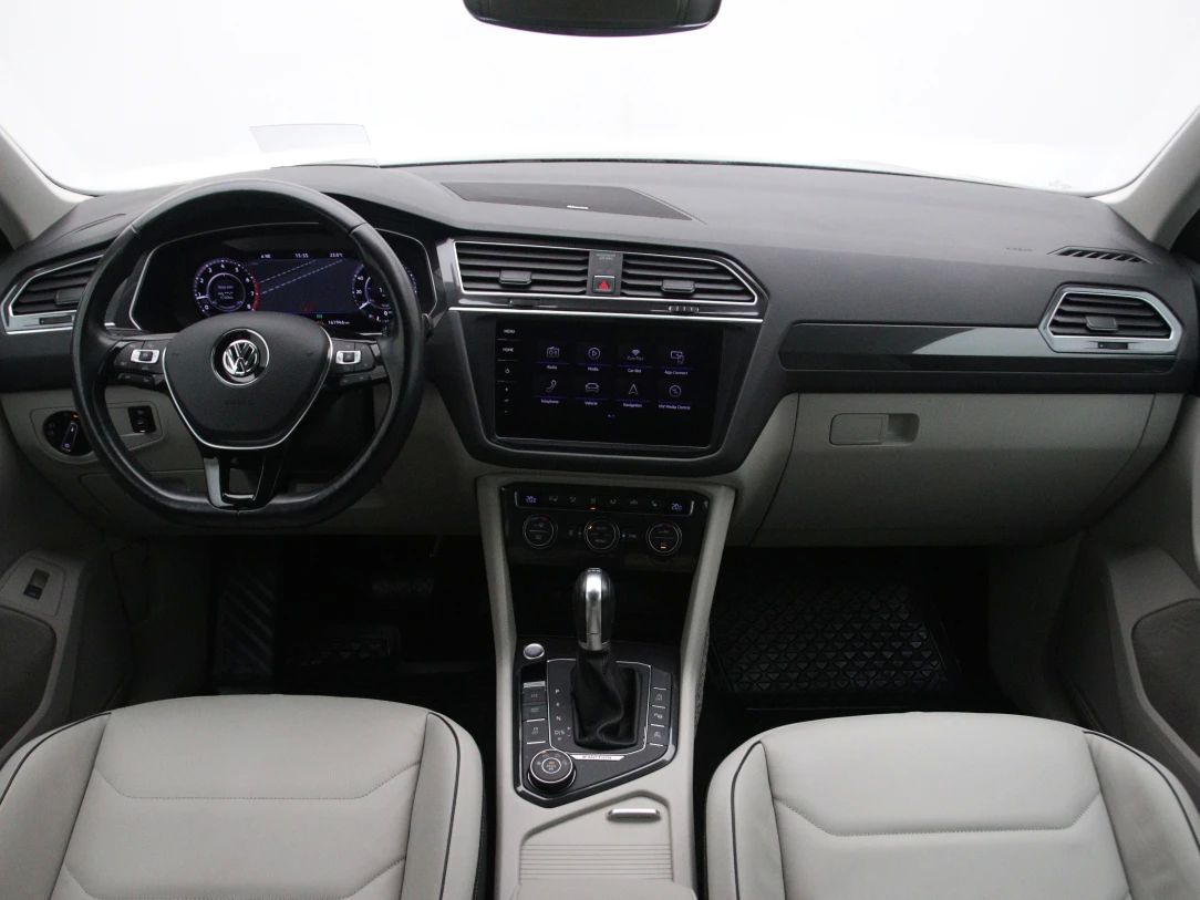 Volkswagen Tiguan | 1