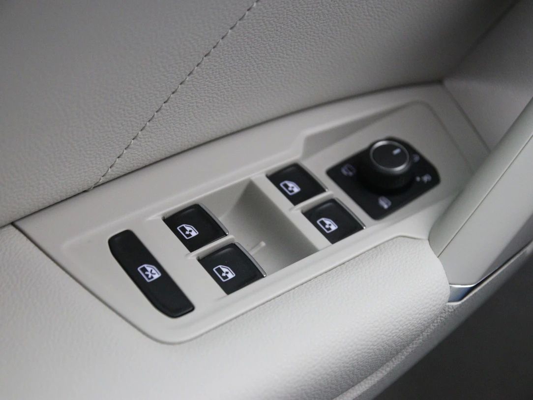 Volkswagen Tiguan | 25