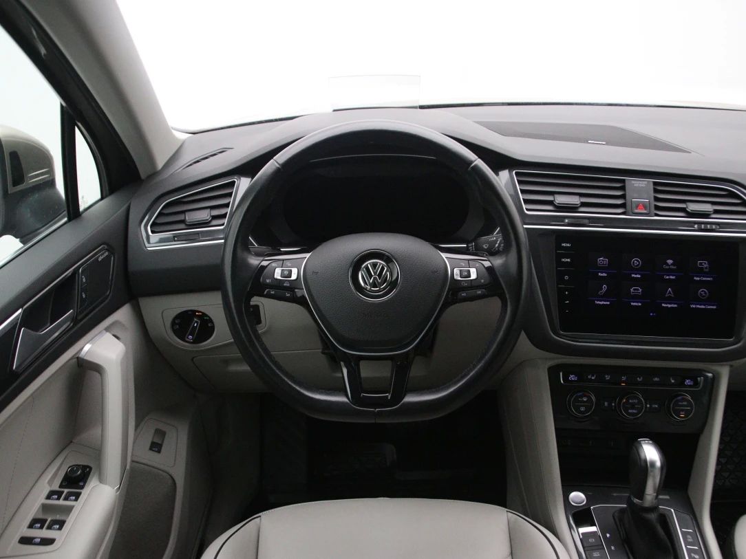 Volkswagen Tiguan | 16