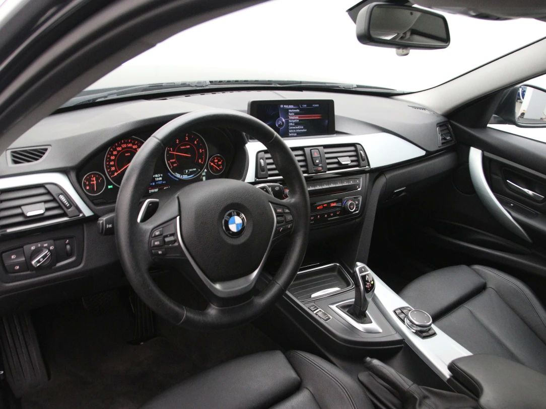 BMW 320 | 15