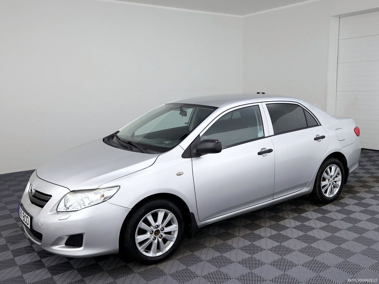 Toyota Corolla | 1