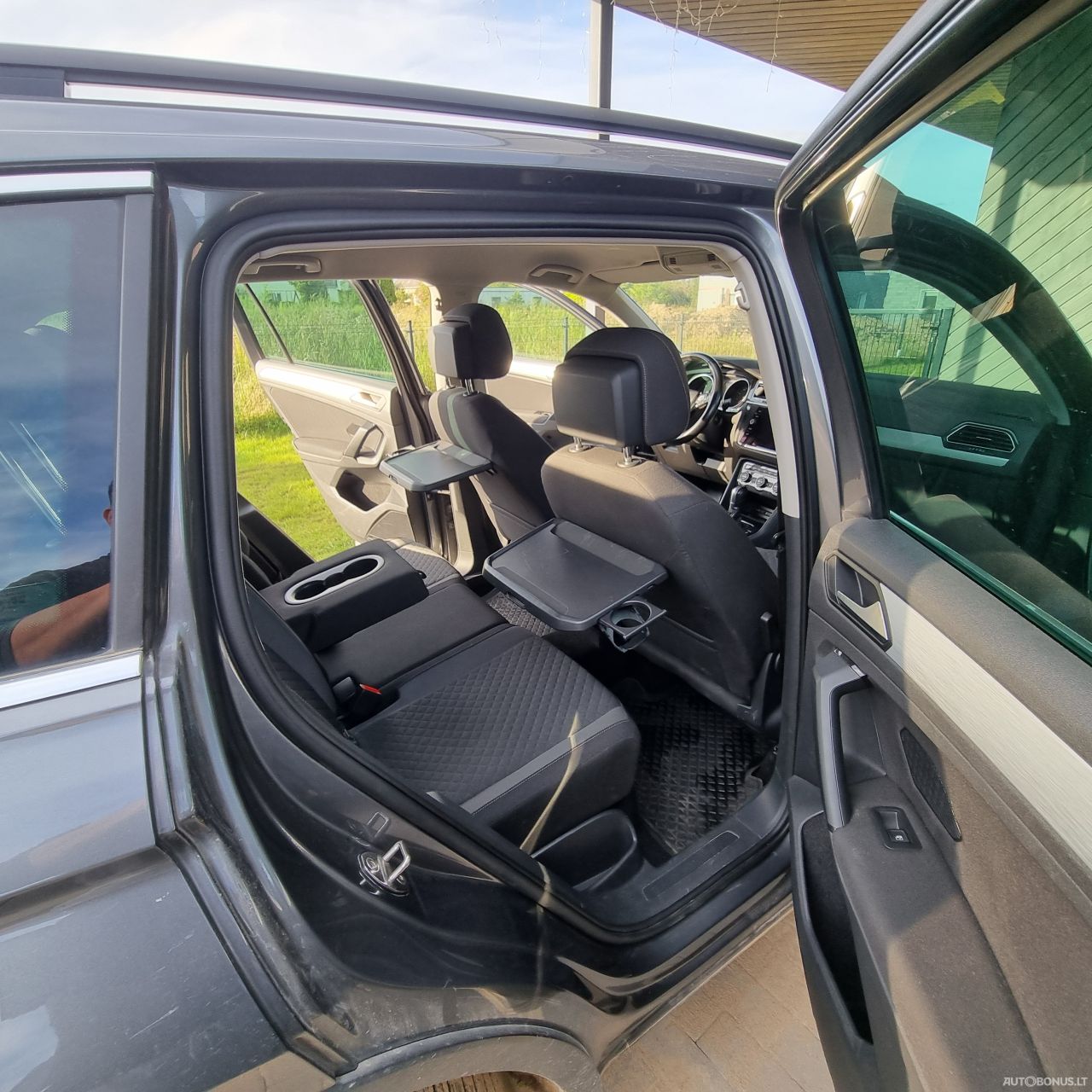 Volkswagen Tiguan | 14