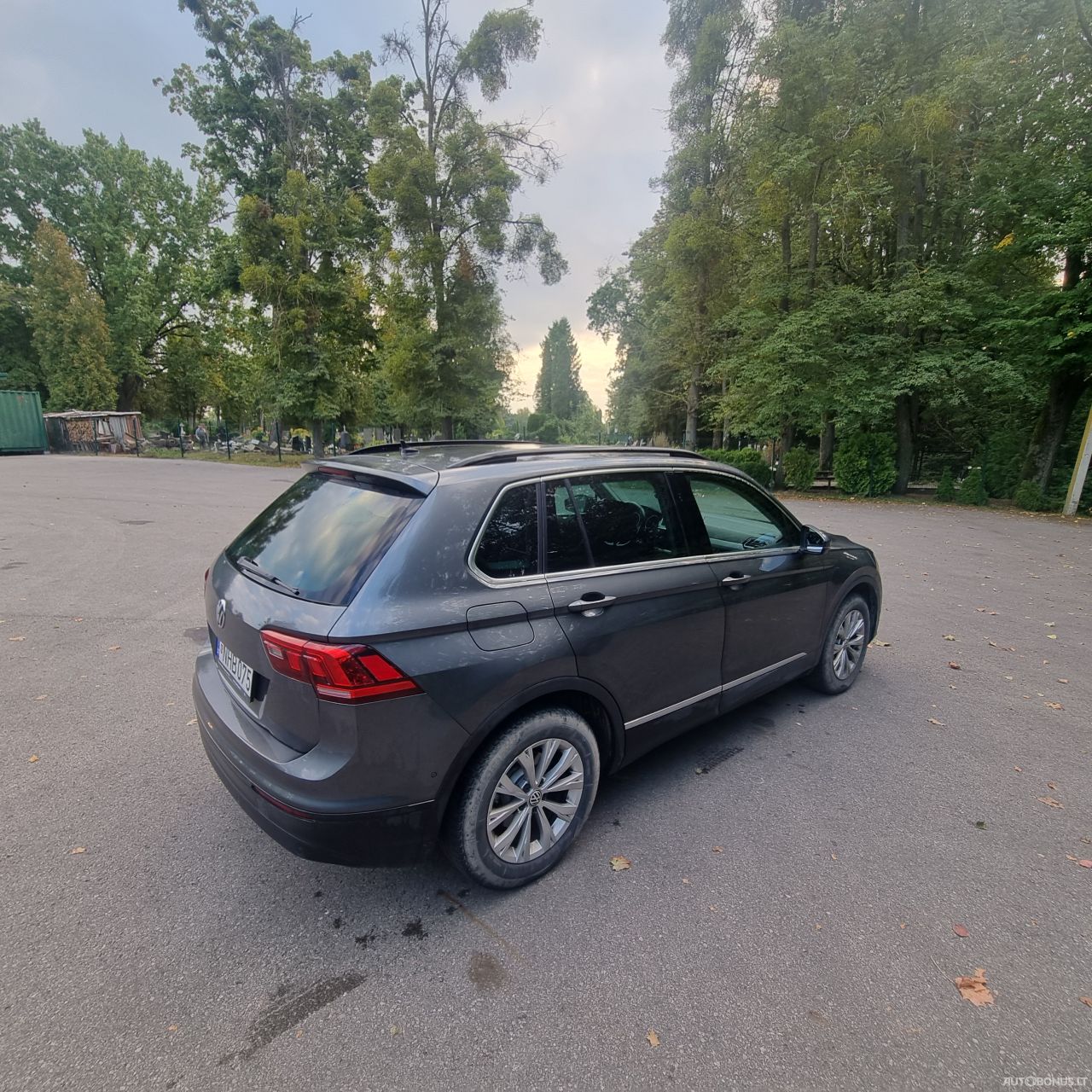 Volkswagen Tiguan | 2