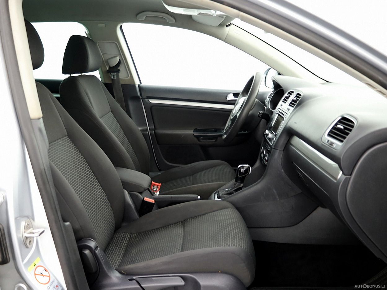 Volkswagen Golf | 5