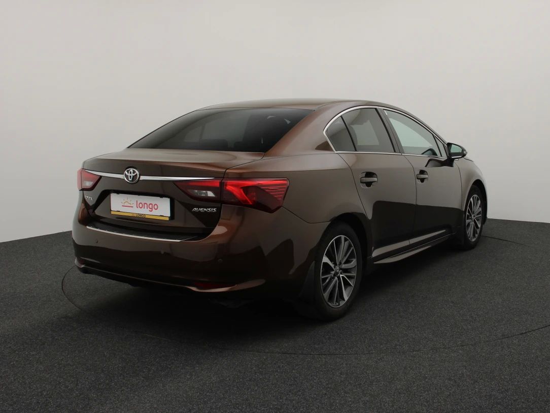 Toyota Avensis | 7