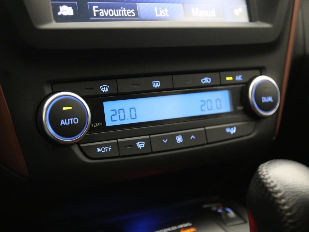 Toyota Avensis | 19