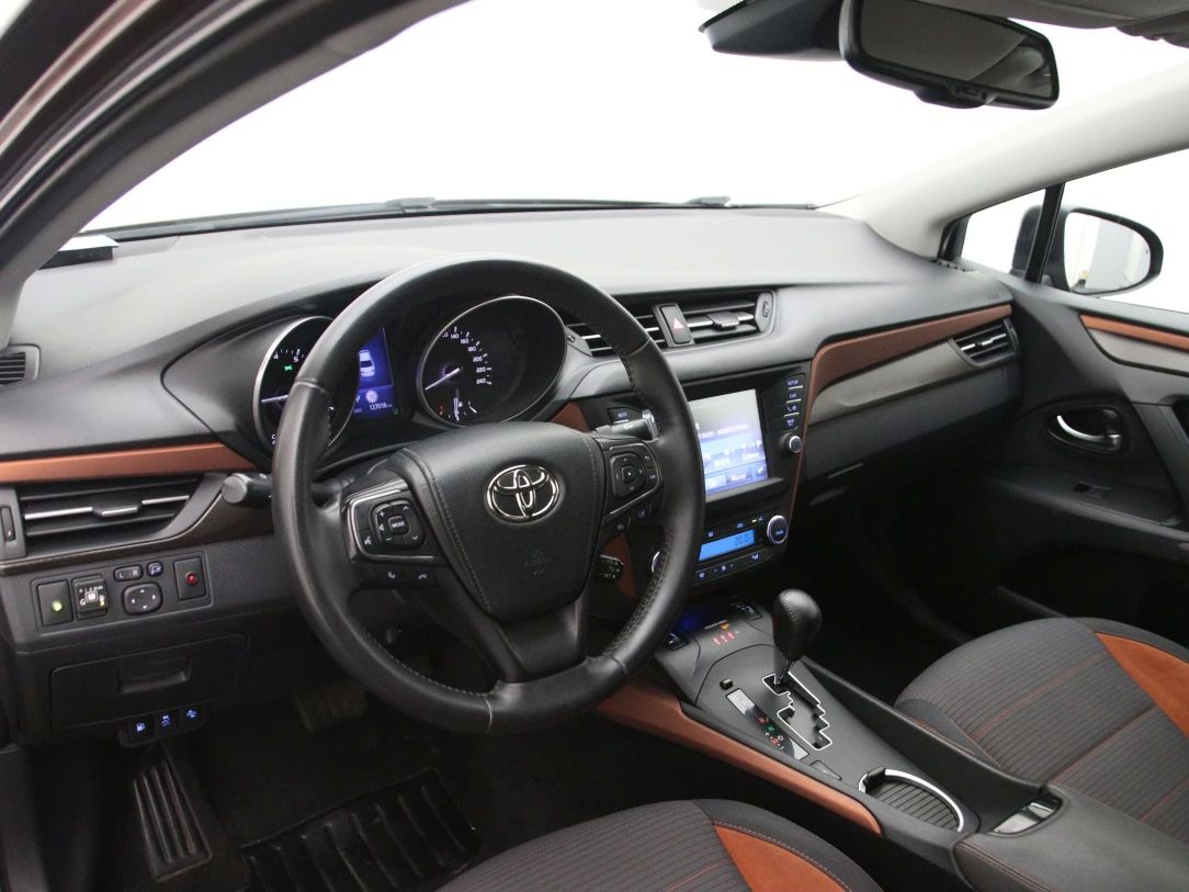 Toyota Avensis | 15