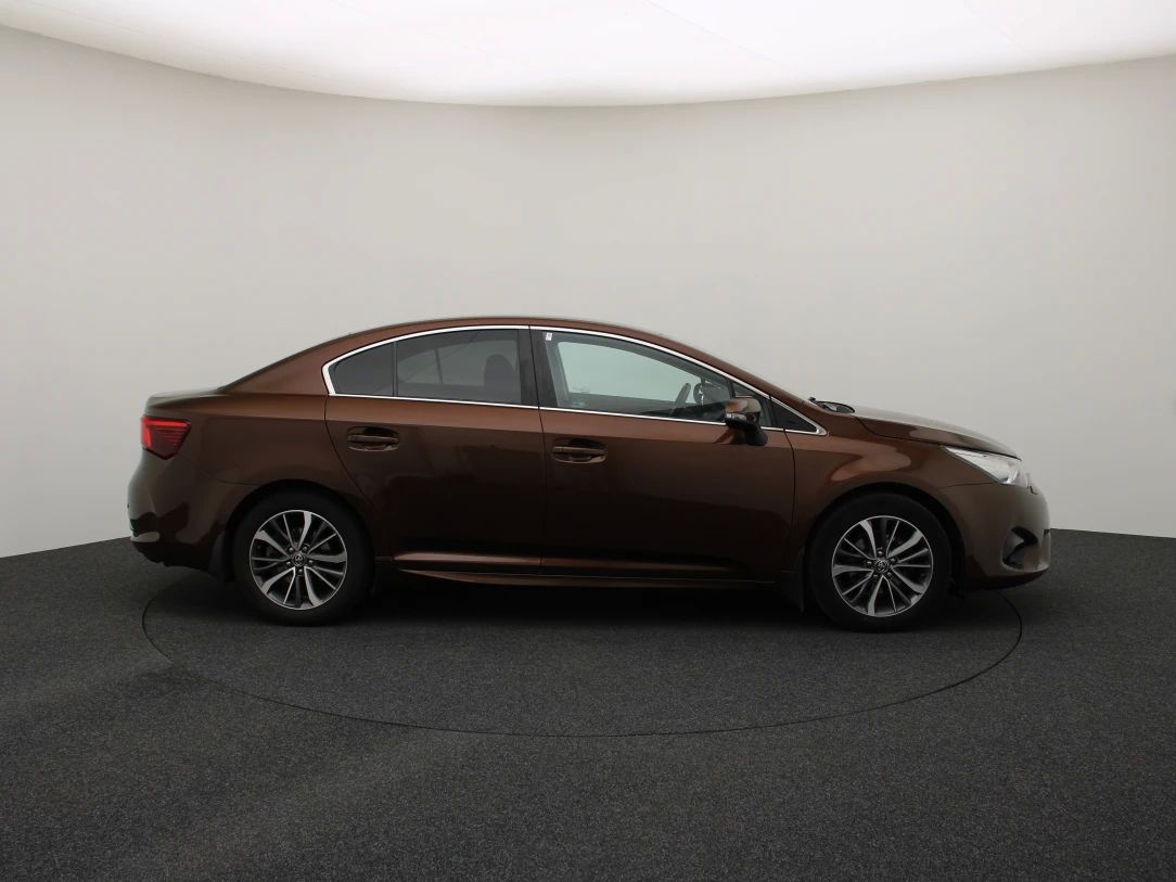 Toyota Avensis | 8