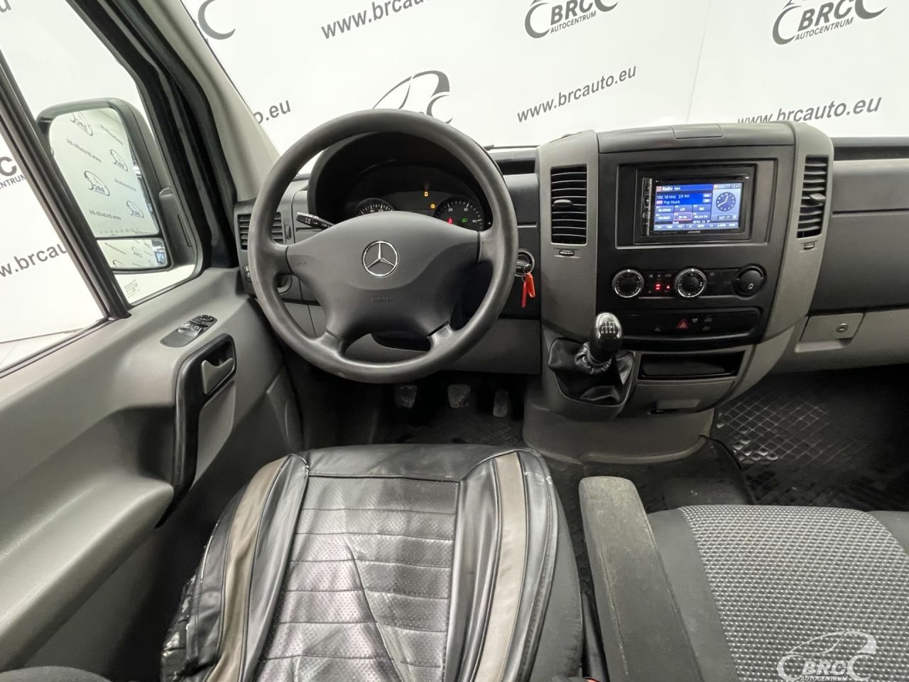 Mercedes-Benz Sprinter | 12