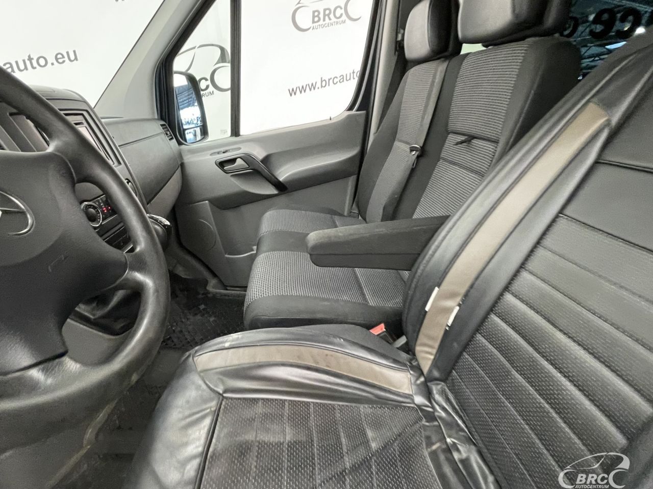 Mercedes-Benz Sprinter | 24