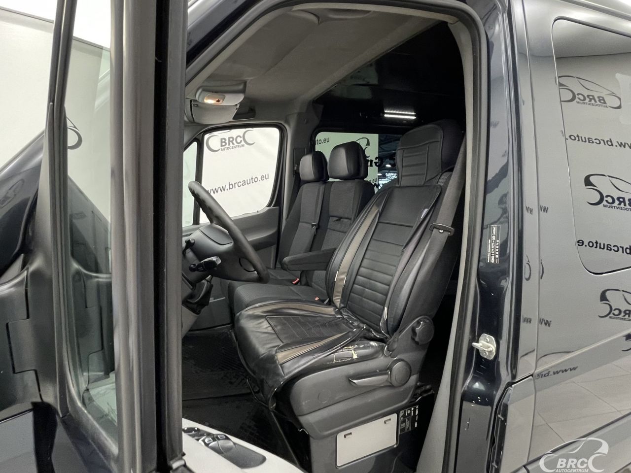 Mercedes-Benz Sprinter | 23