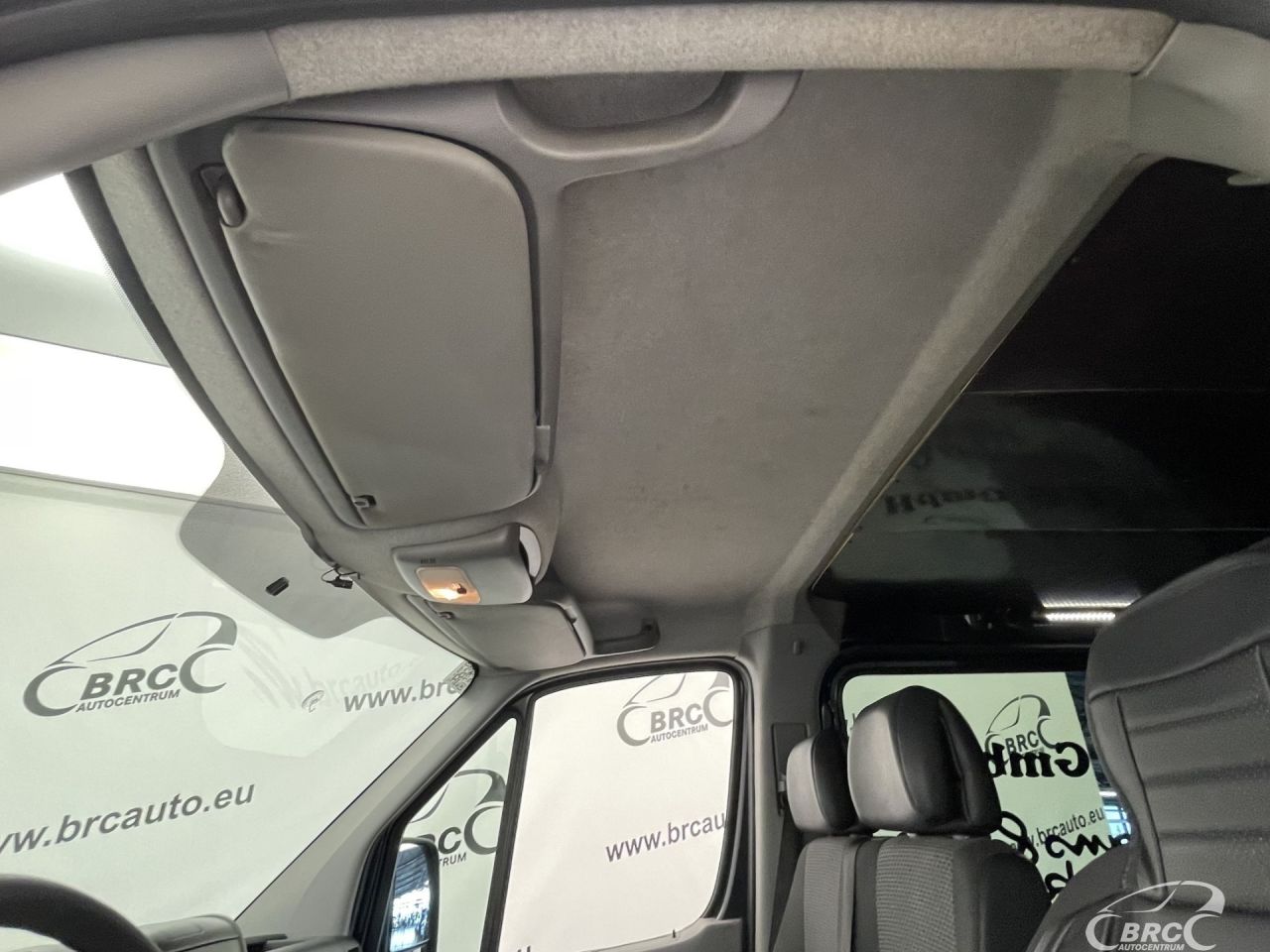 Mercedes-Benz Sprinter | 25