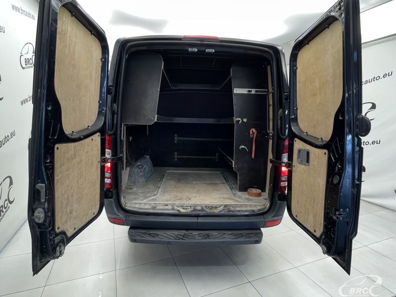 Mercedes-Benz Sprinter | 14