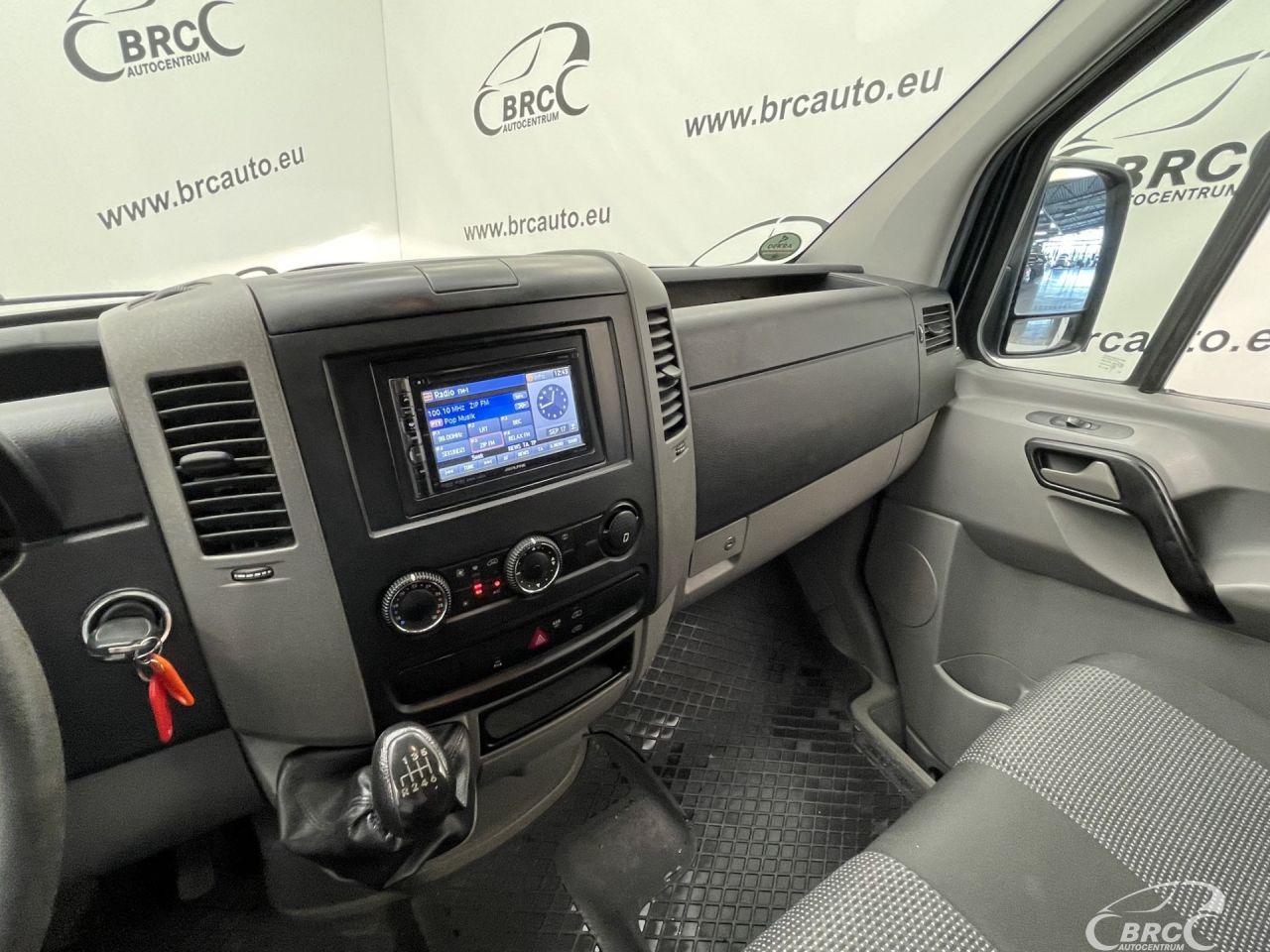 Mercedes-Benz Sprinter | 26