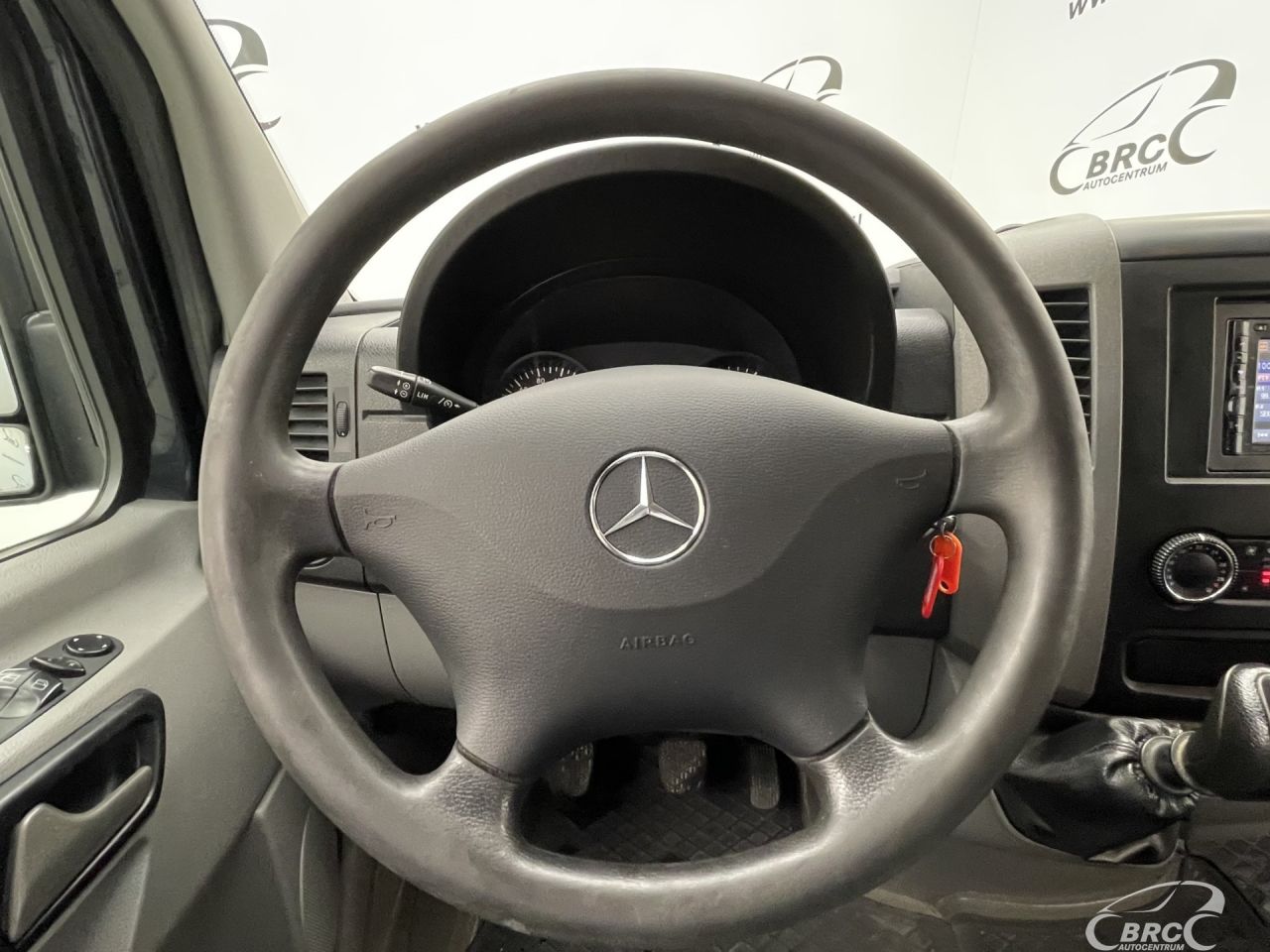 Mercedes-Benz Sprinter | 27