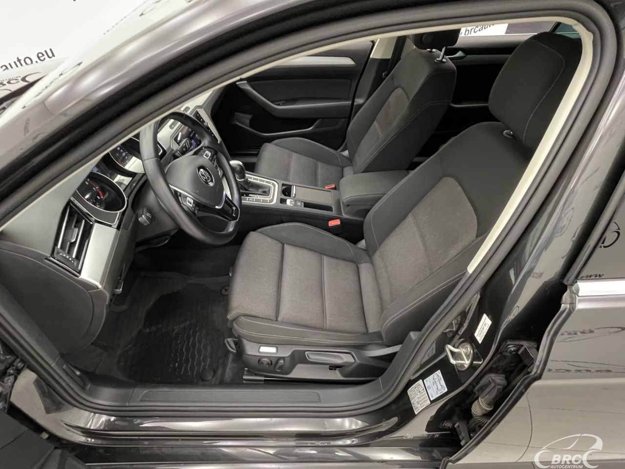 Volkswagen Passat | 19