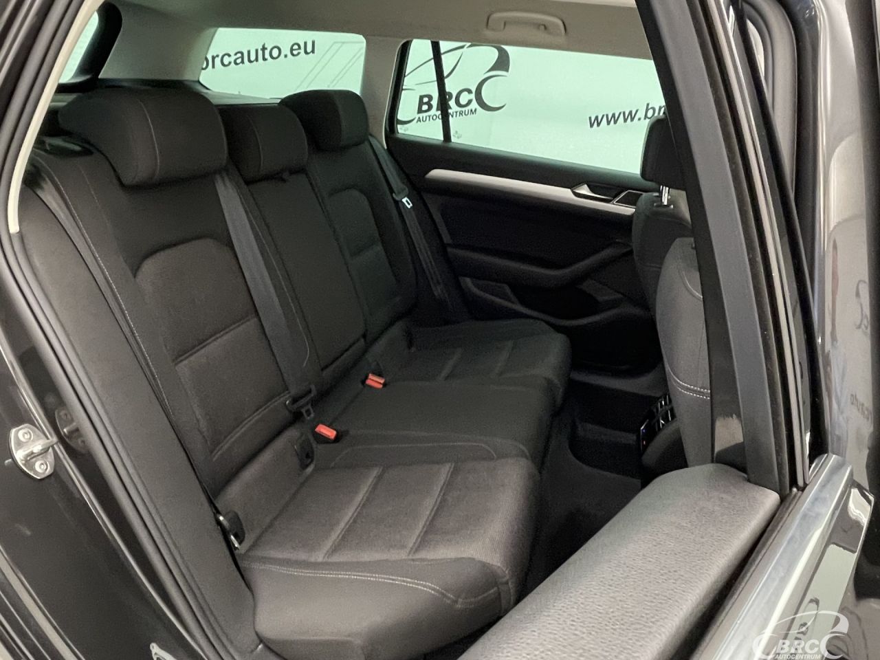 Volkswagen Passat | 10