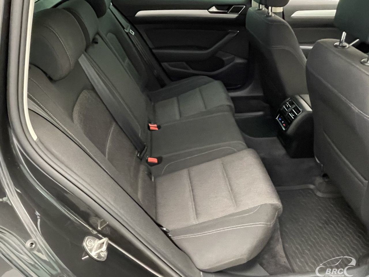 Volkswagen Passat | 9