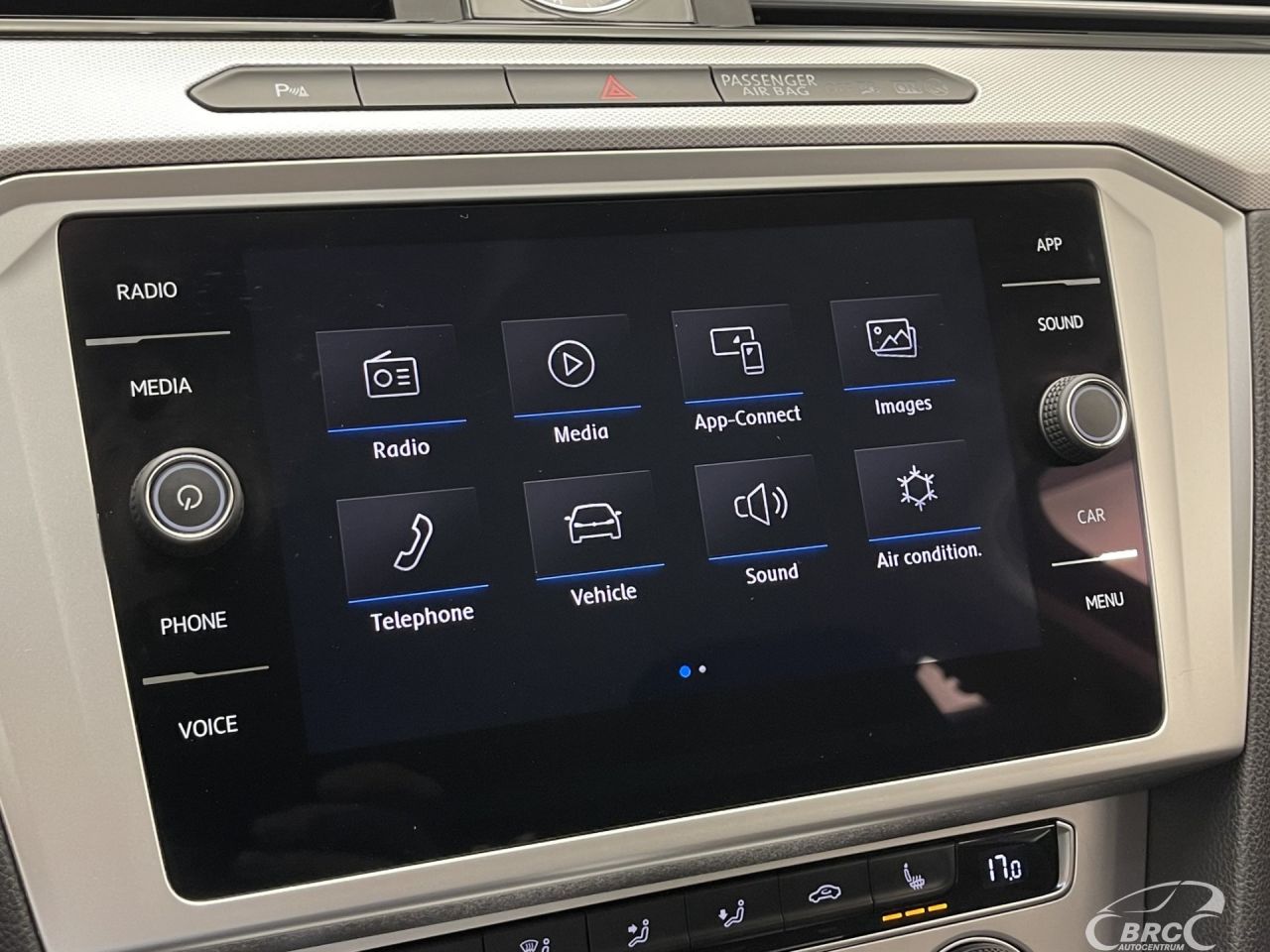 Volkswagen Passat | 35