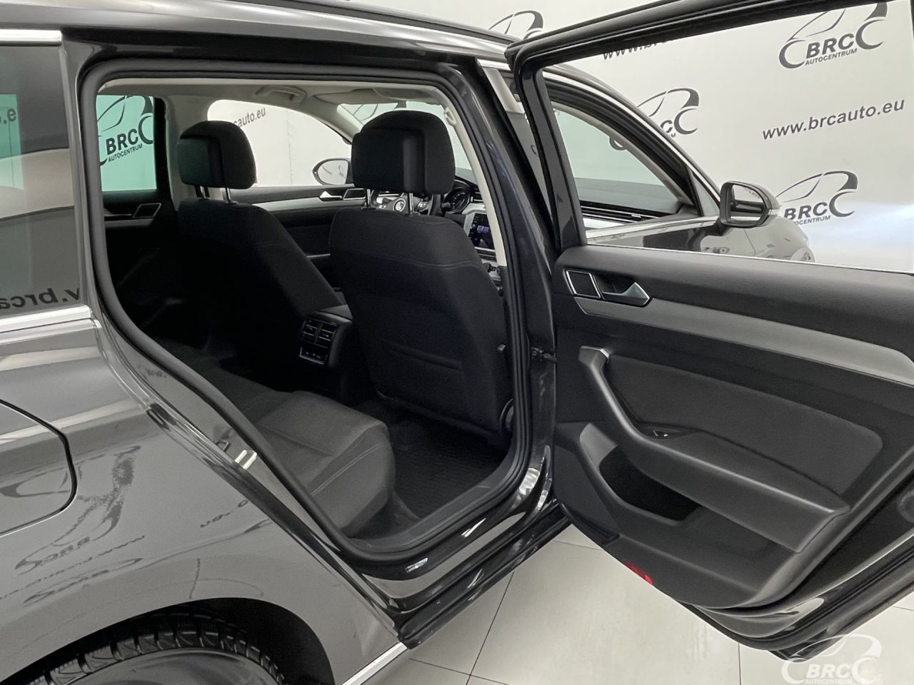 Volkswagen Passat | 11