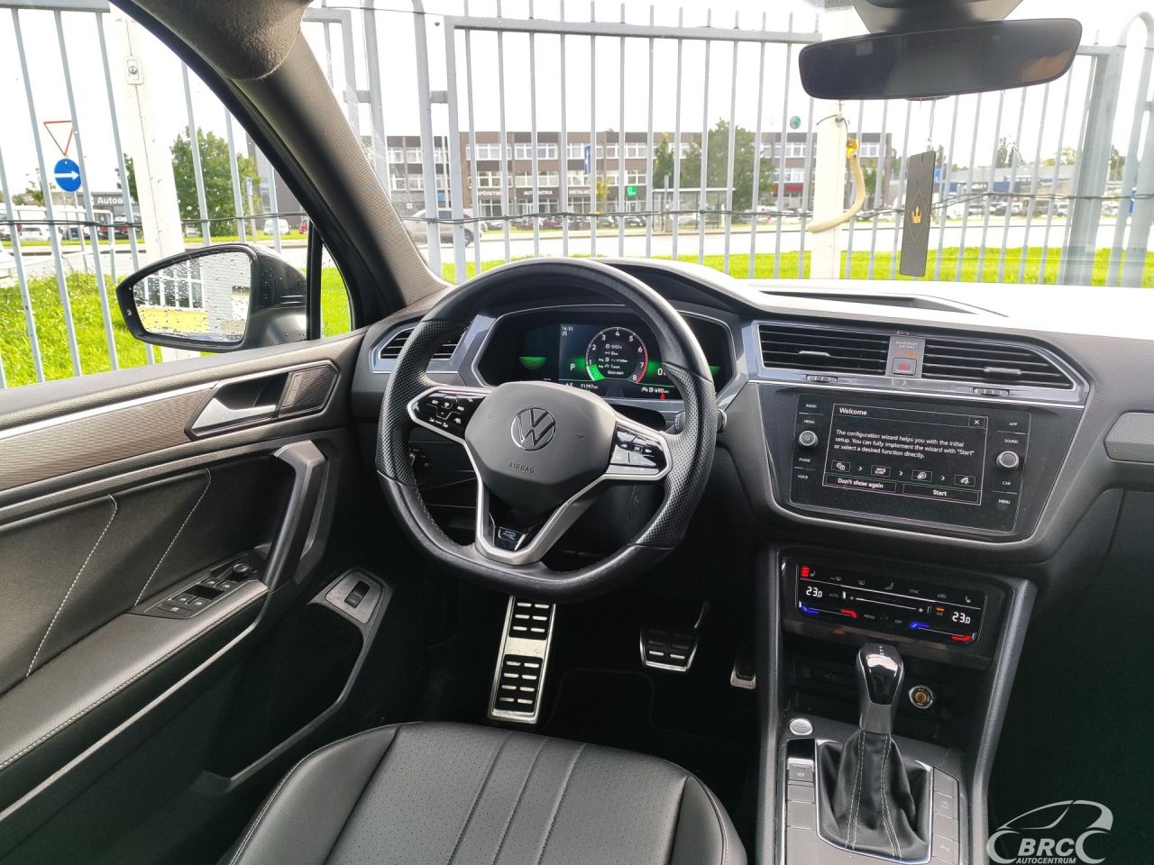 Volkswagen Tiguan | 1