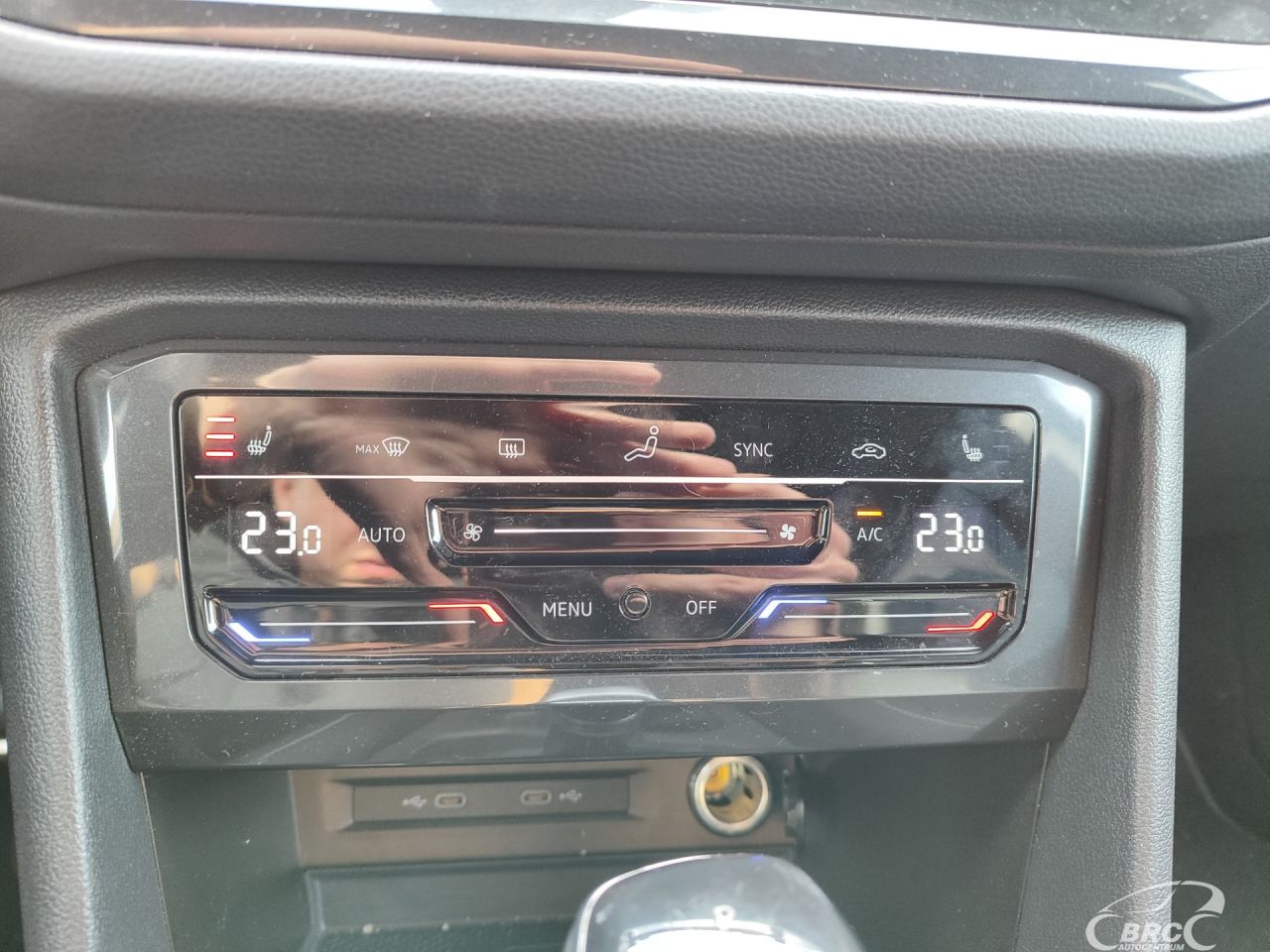 Volkswagen Tiguan | 28