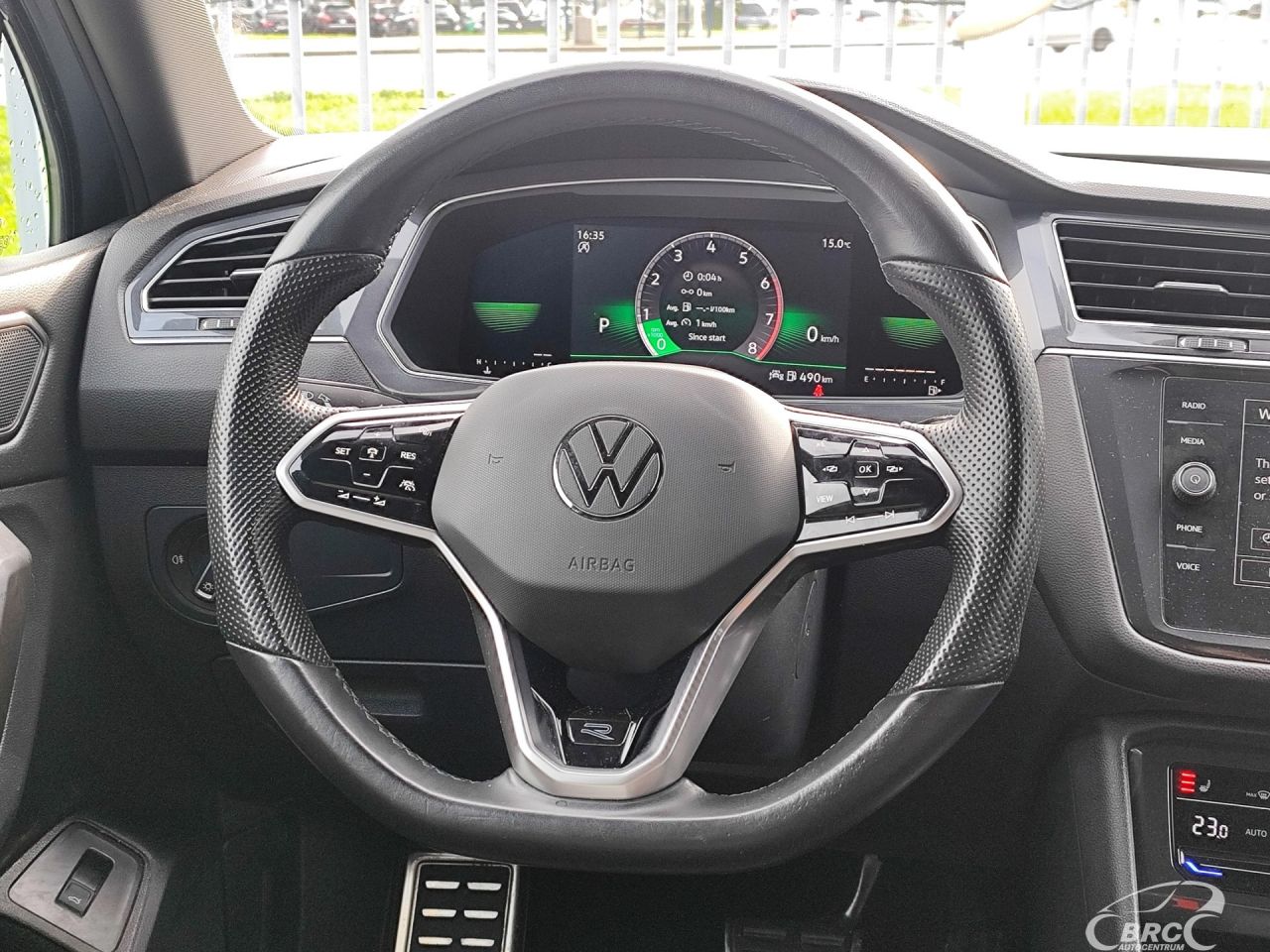 Volkswagen Tiguan | 16