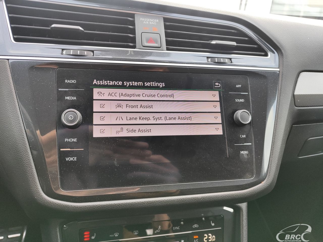 Volkswagen Tiguan | 38