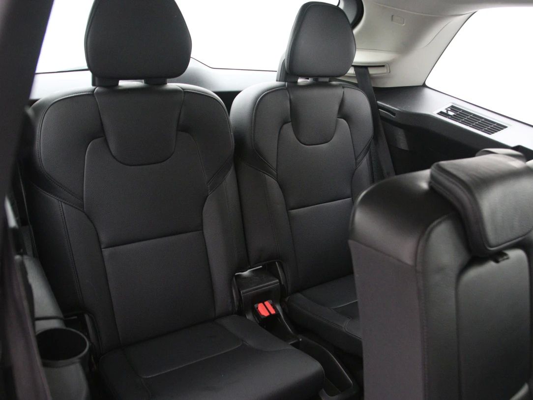 Volvo XC90 | 15