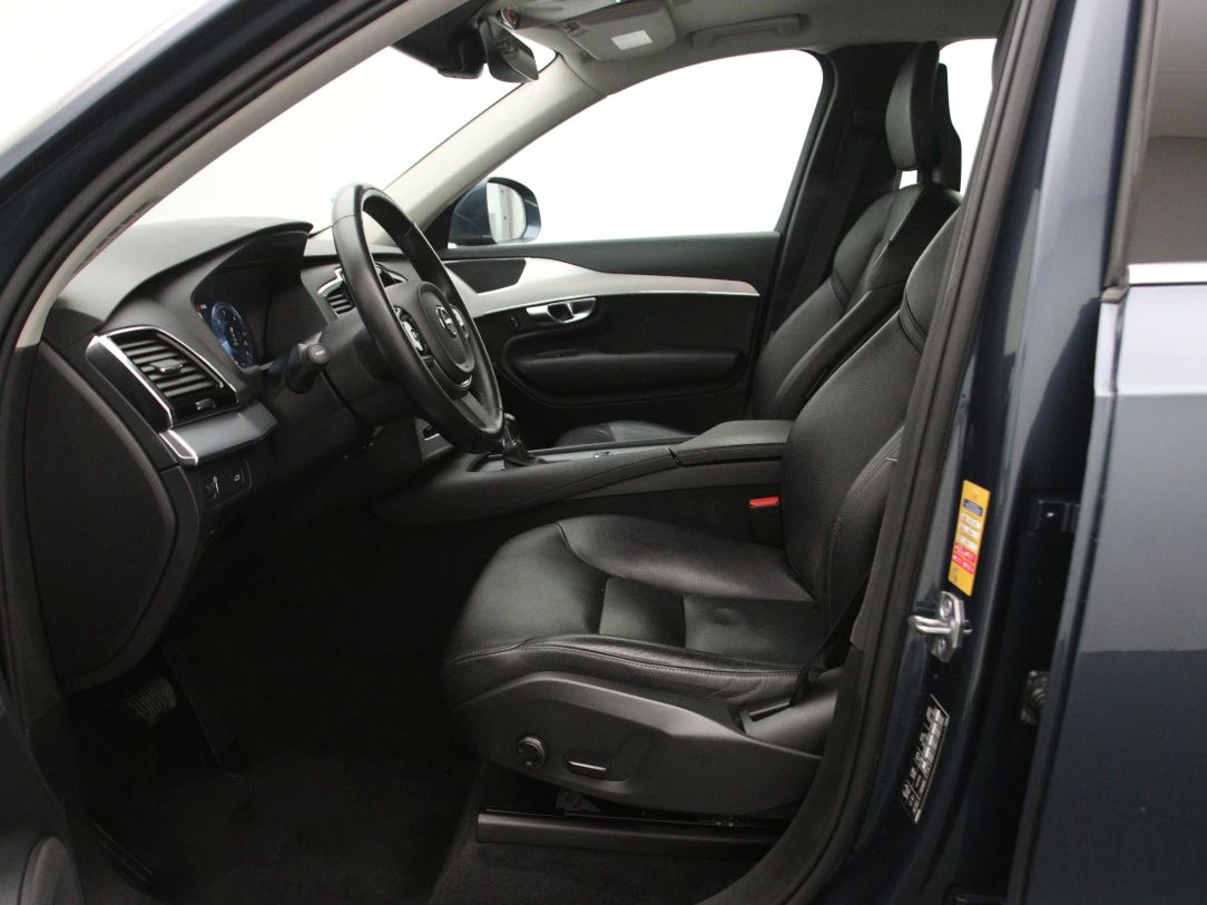 Volvo XC90 | 3