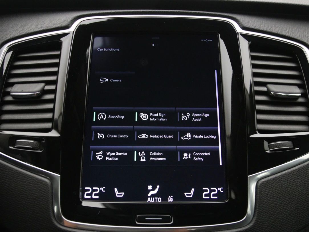 Volvo XC90 | 29