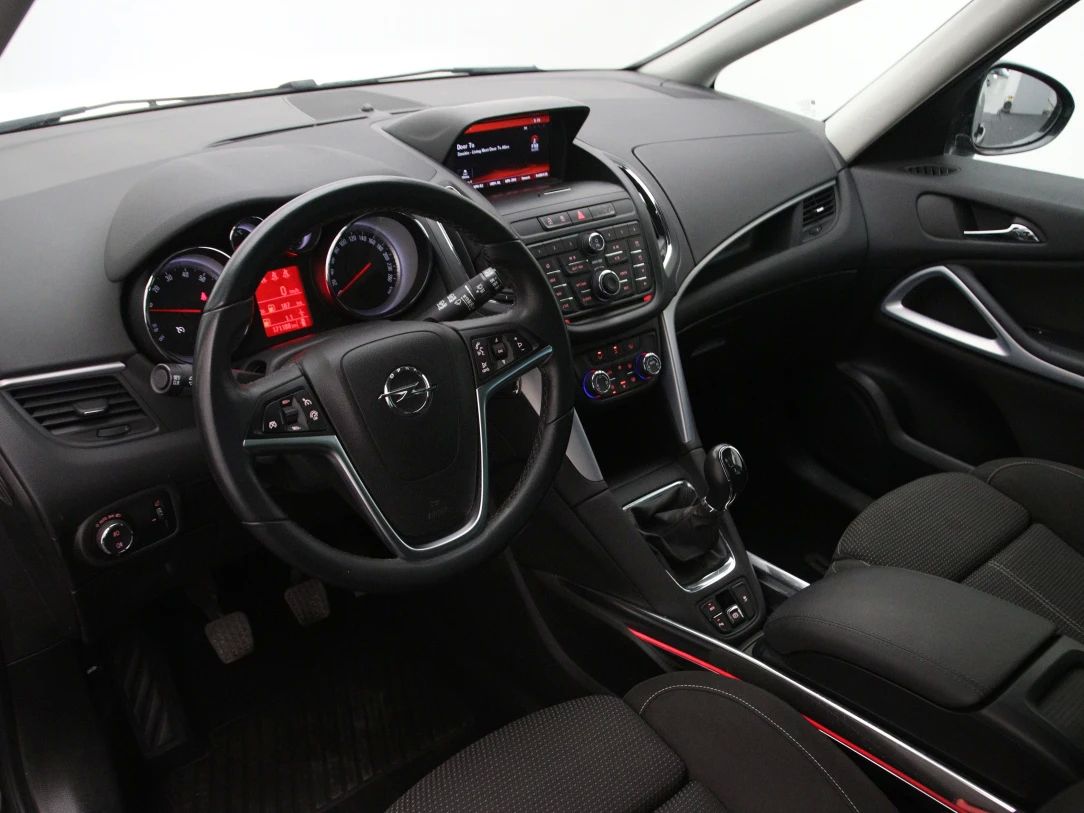 Opel Zafira | 15