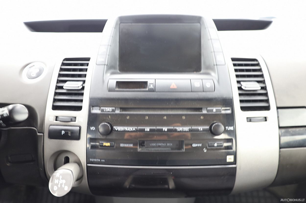 Toyota Prius | 7