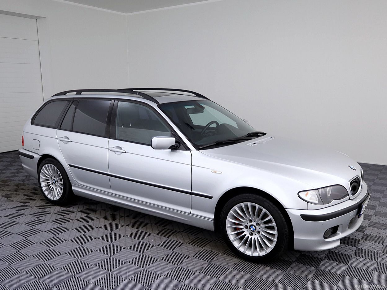 BMW 330
