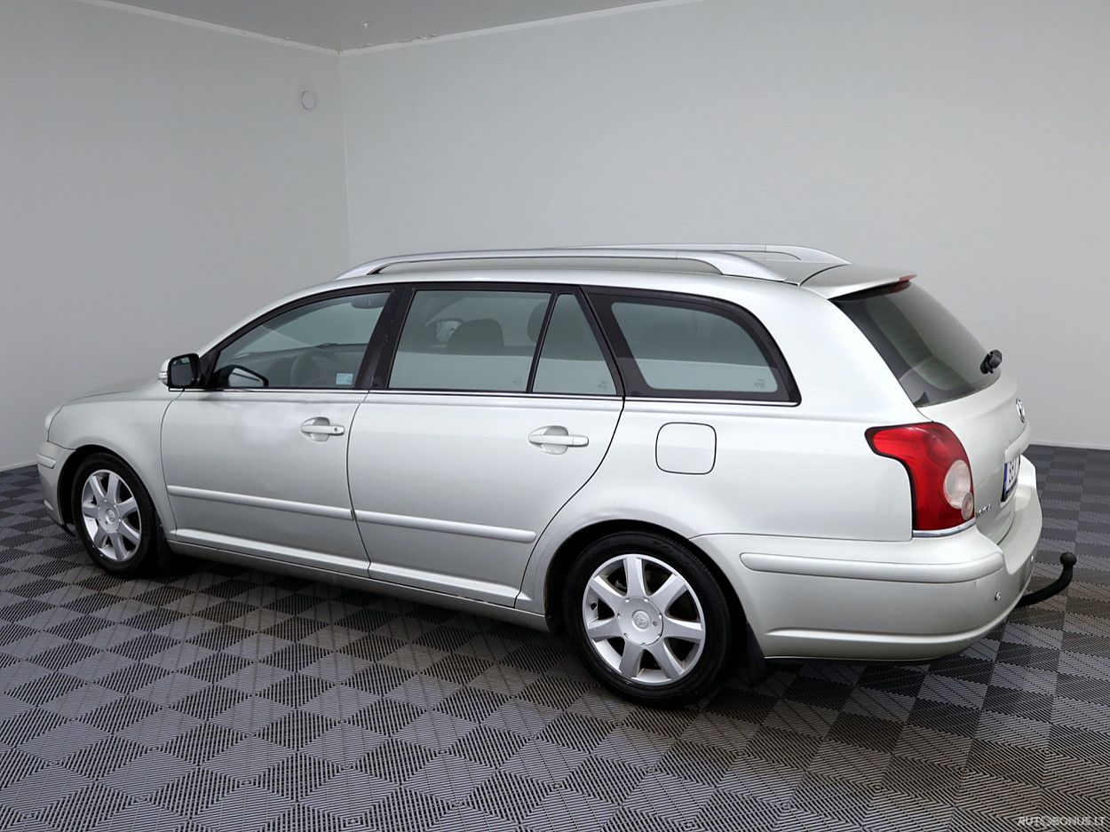 Toyota Avensis | 3
