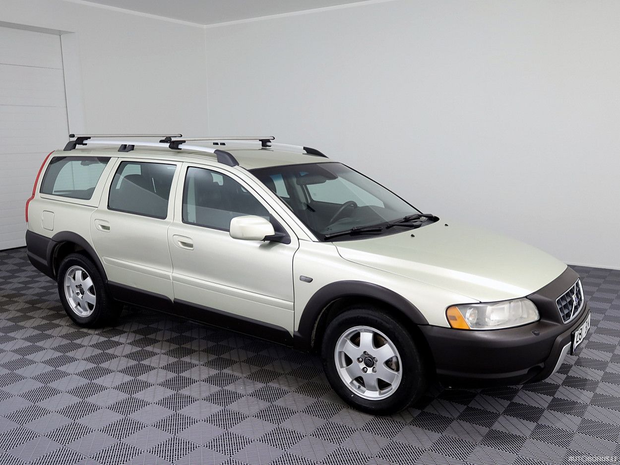Volvo XC70