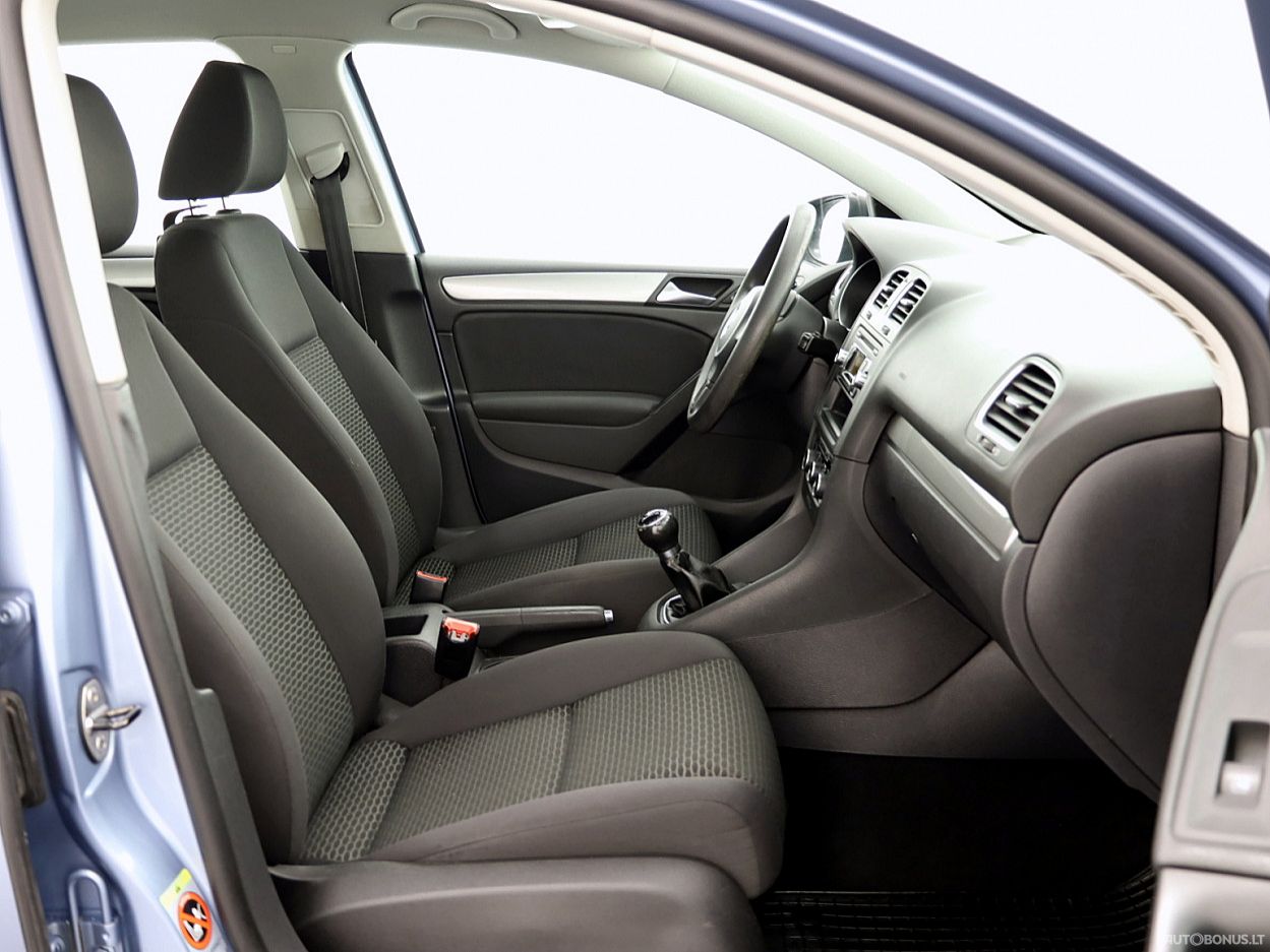 Volkswagen Golf | 5
